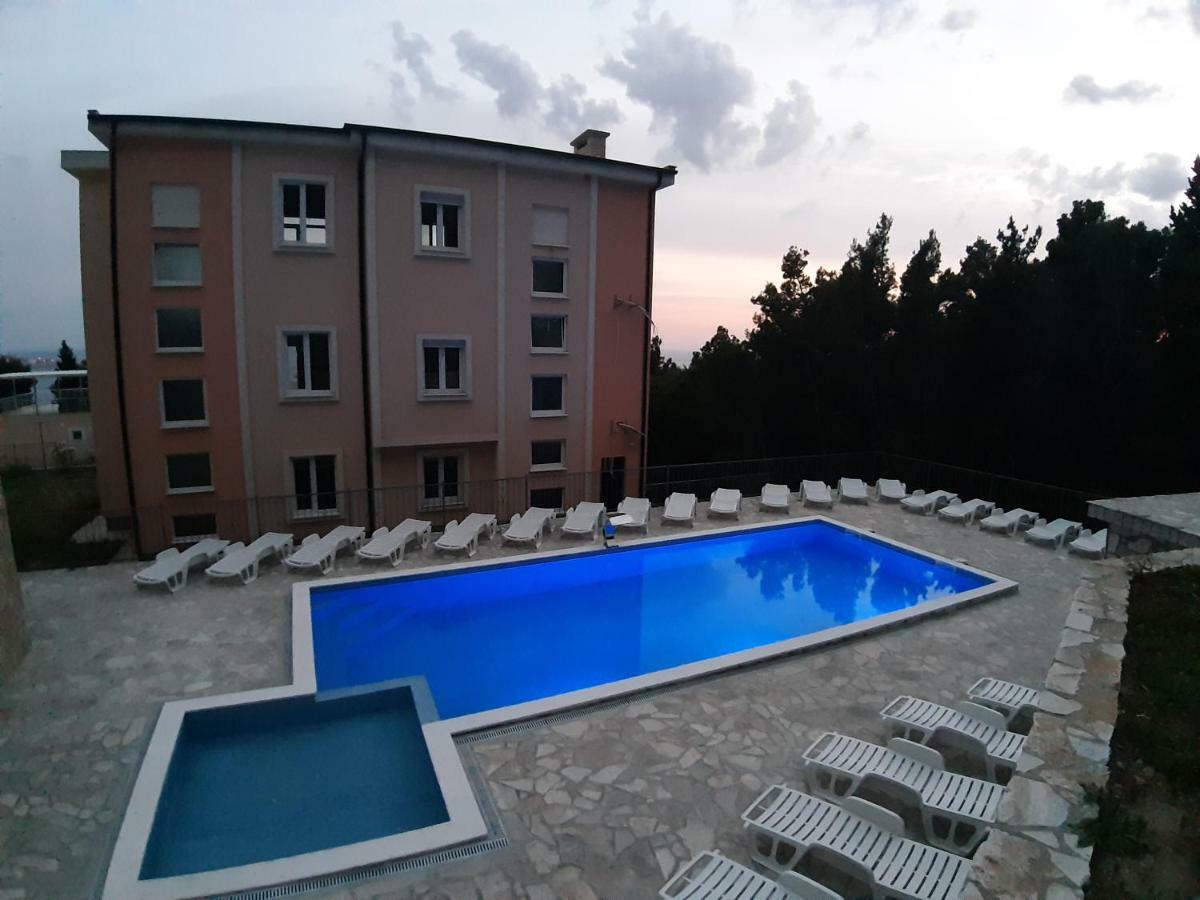 Villa Roan Bar Exteriér fotografie