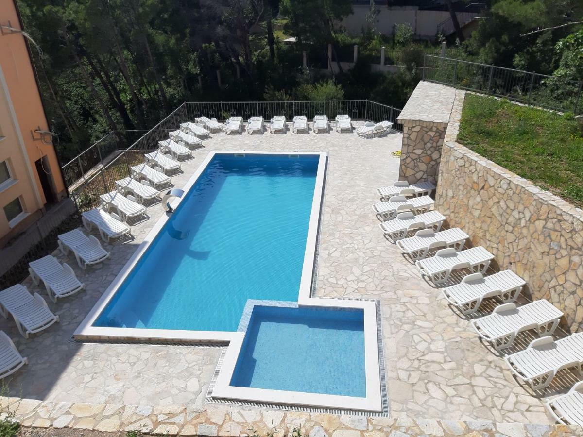 Villa Roan Bar Exteriér fotografie
